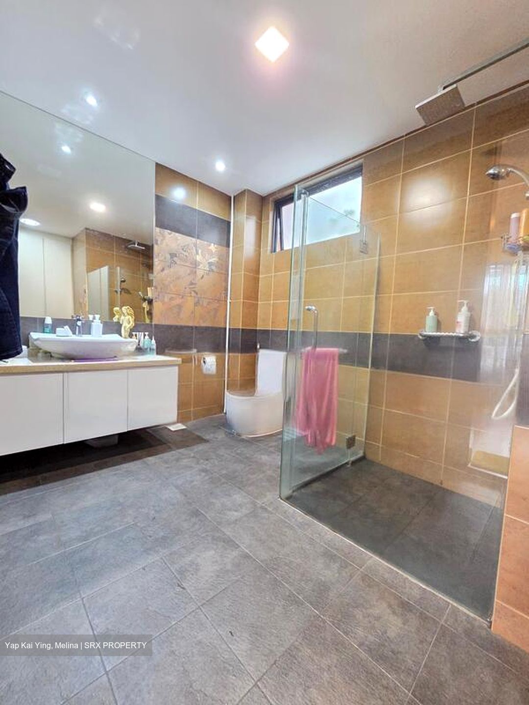 Sembawang Hills Estate (D20), Terrace #485932741